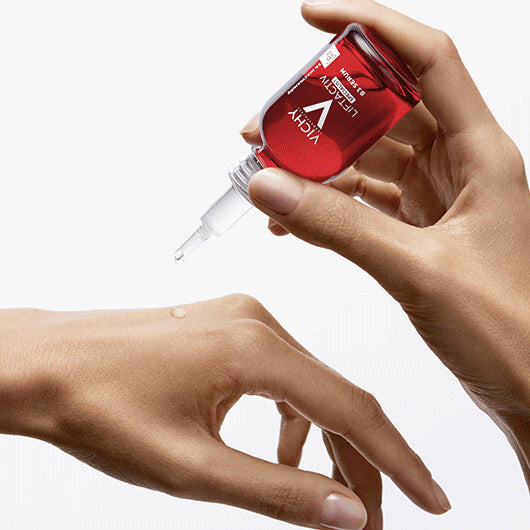 LIFTACTIV SPECIALIST SERUM B3 - RIDES & TACHES SÉRUM ANTI-TACHES ET ANTI-RIDES. TOUS TYPES DE PEAUX. .